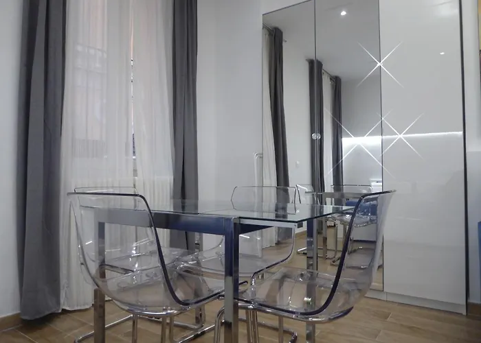 Апартаменты Giudei House Loft 2 Болонья